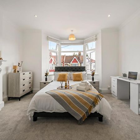 2025 Award Winning - 2 Bedroom Luxury Apartment Next To Wembley Stadium London Exterior photo