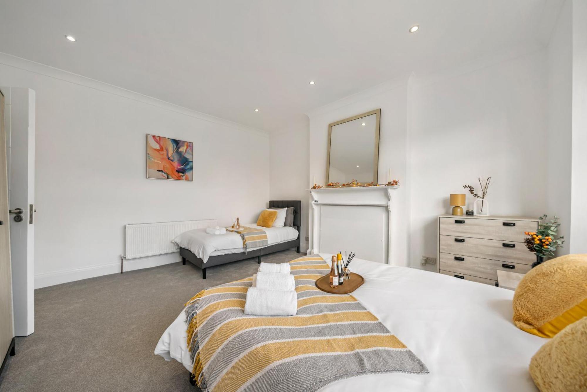 2025 Award Winning - 2 Bedroom Luxury Apartment Next To Wembley Stadium London Exterior photo